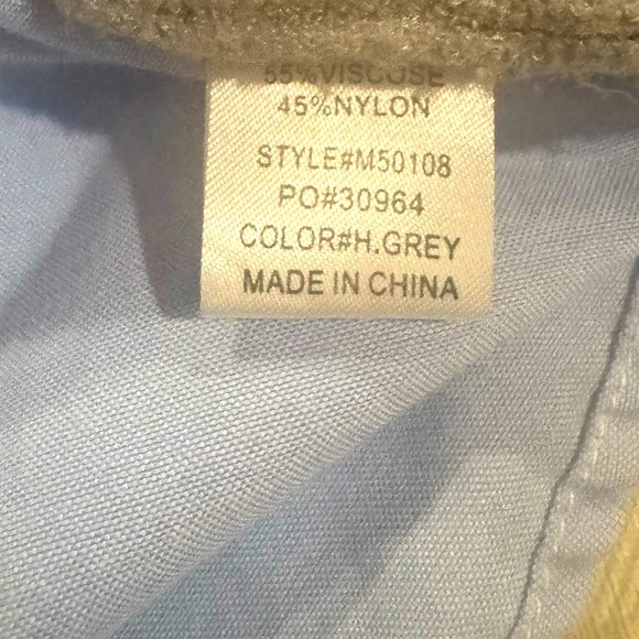 Moodie women Sweater size XS fits like a medium-Large - Picture 10 of 11